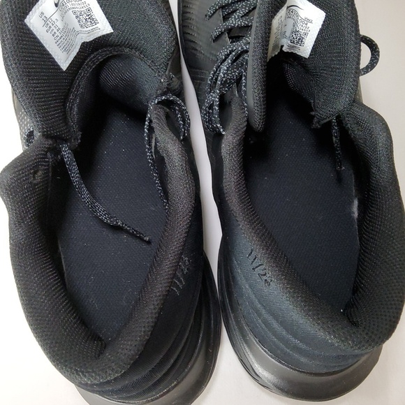 Nike Black Athletic Shoes with Minimalist Design Size 13 main image 4